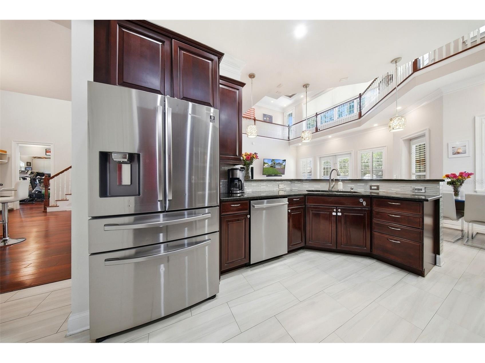 234 36th Avenue NE Saint Petersburg FL 33704 TB8501855 image10