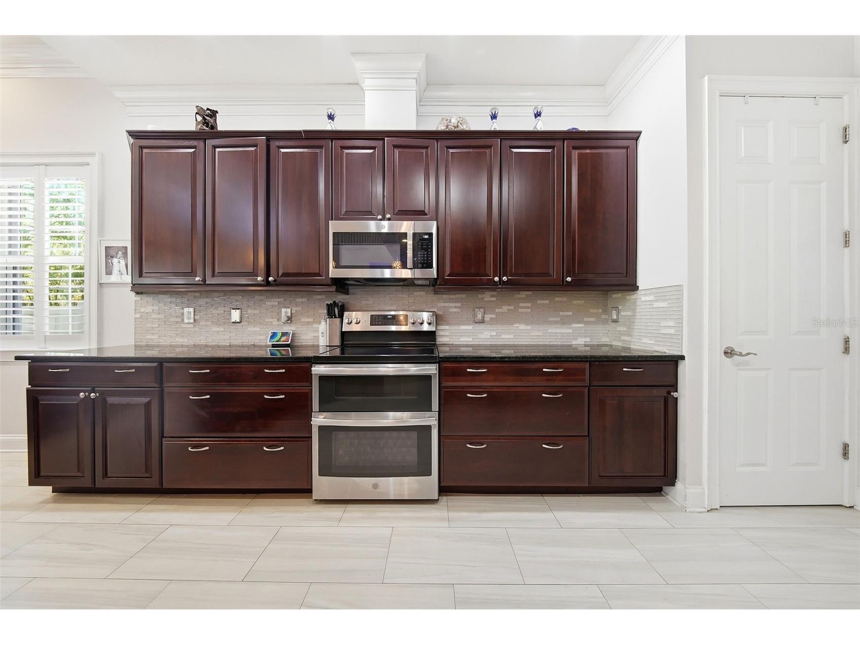 234 36th Avenue NE Saint Petersburg FL 33704 TB8501855 image11