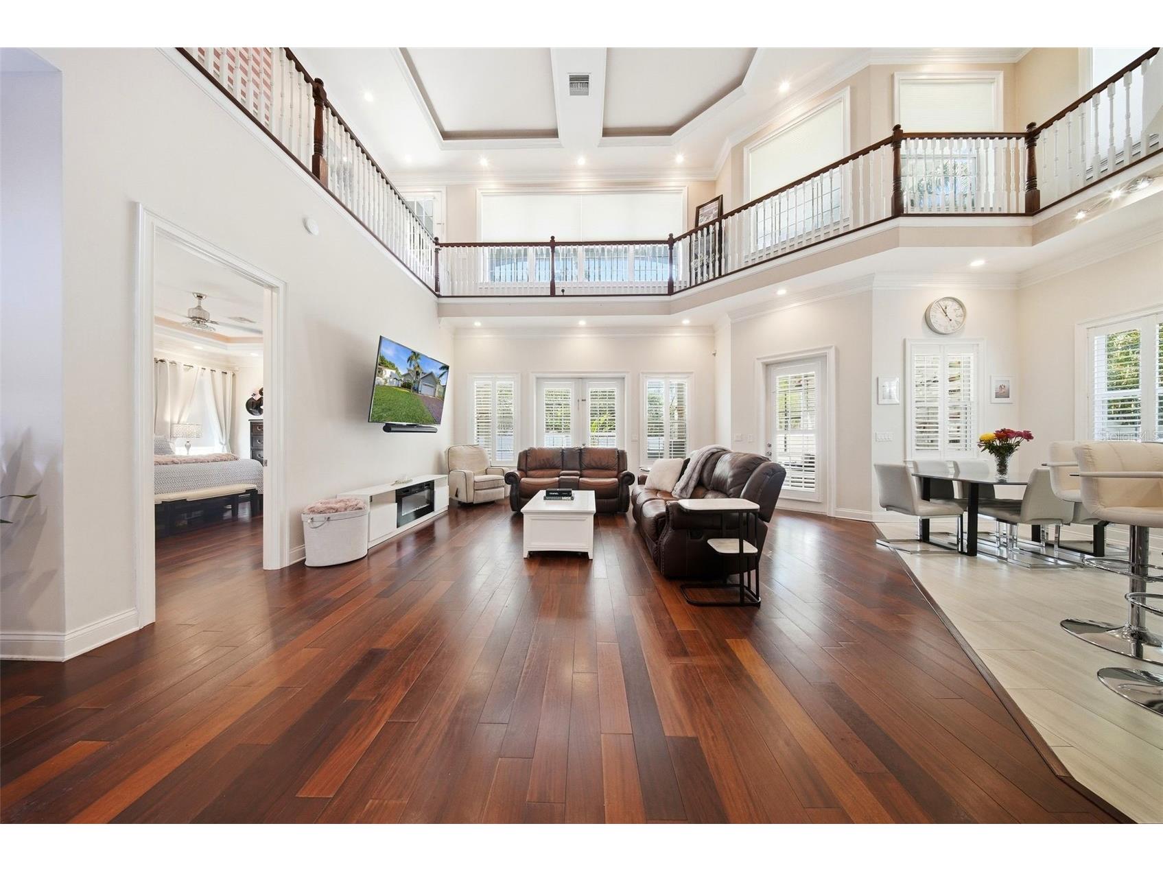 234 36th Avenue NE Saint Petersburg FL 33704 TB8501855 image3