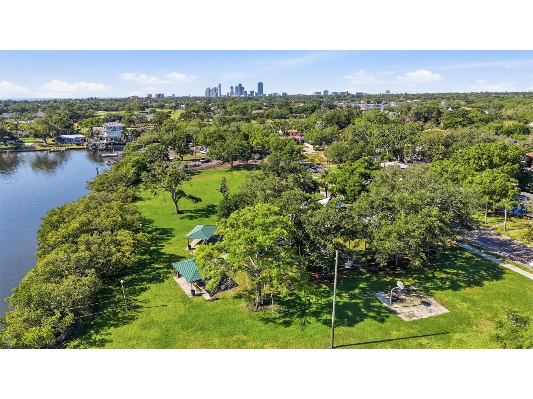 234 36th Avenue NE Saint Petersburg FL 33704 TB8501855 image52
