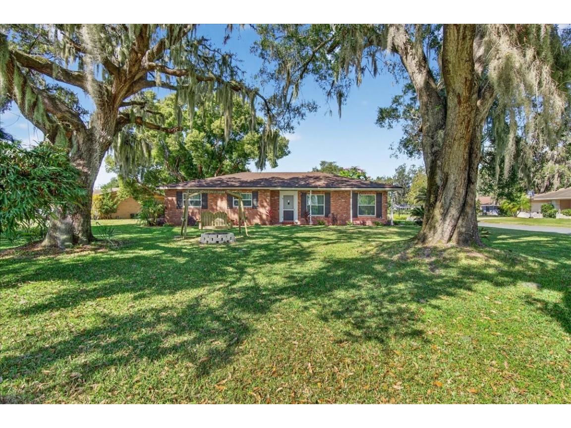 234 Coleman Drive E Winter Haven FL 33884 L4957106 image1