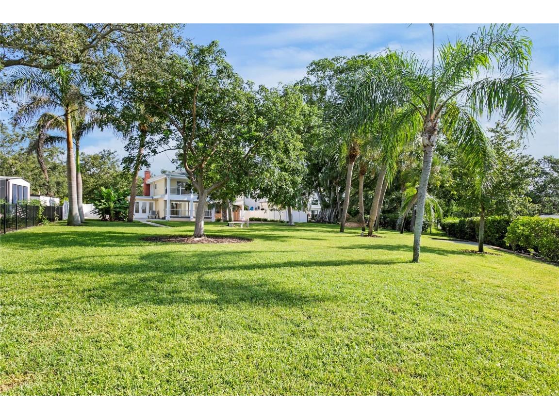 234 Driftwood Road SE Saint Petersburg FL 33705 - BIG BAYOU TB8415294 image4