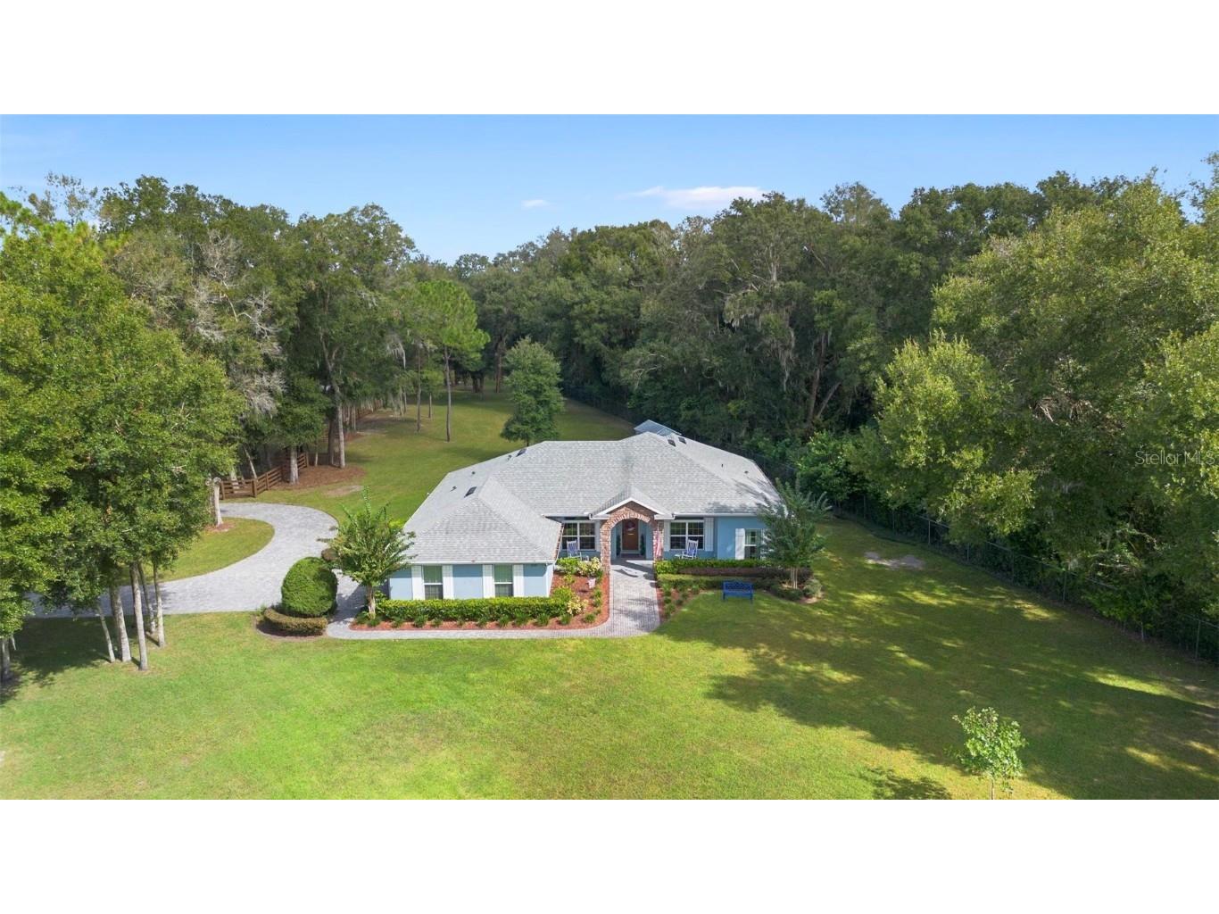 234 Geneva Heights Road Geneva FL 32732 O6253028 image1