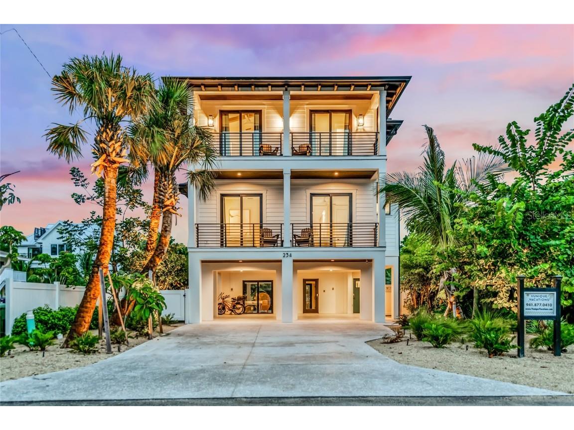 234 Grant Drive Sarasota FL 34236 A4668250 image1