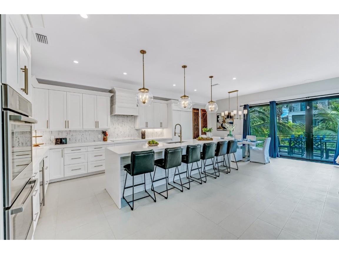 234 Grant Drive Sarasota FL 34236 A4668250 image10