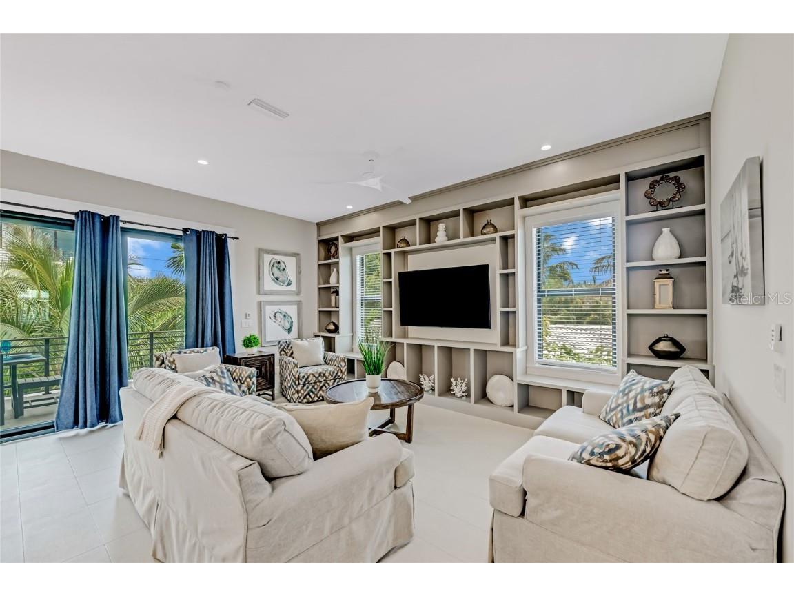 234 Grant Drive Sarasota FL 34236 A4668250 image17