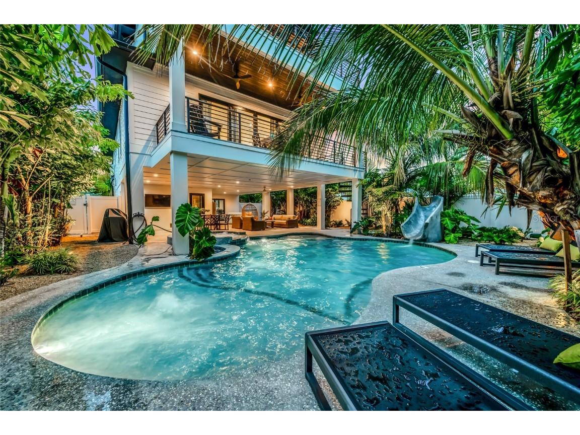 234 Grant Drive Sarasota FL 34236 A4668250 image2