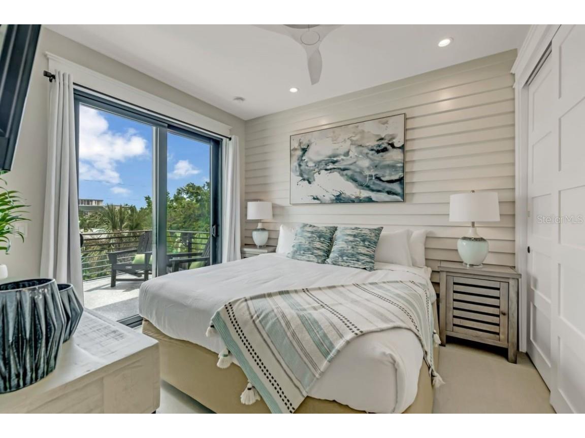 234 Grant Drive Sarasota FL 34236 A4668250 image21