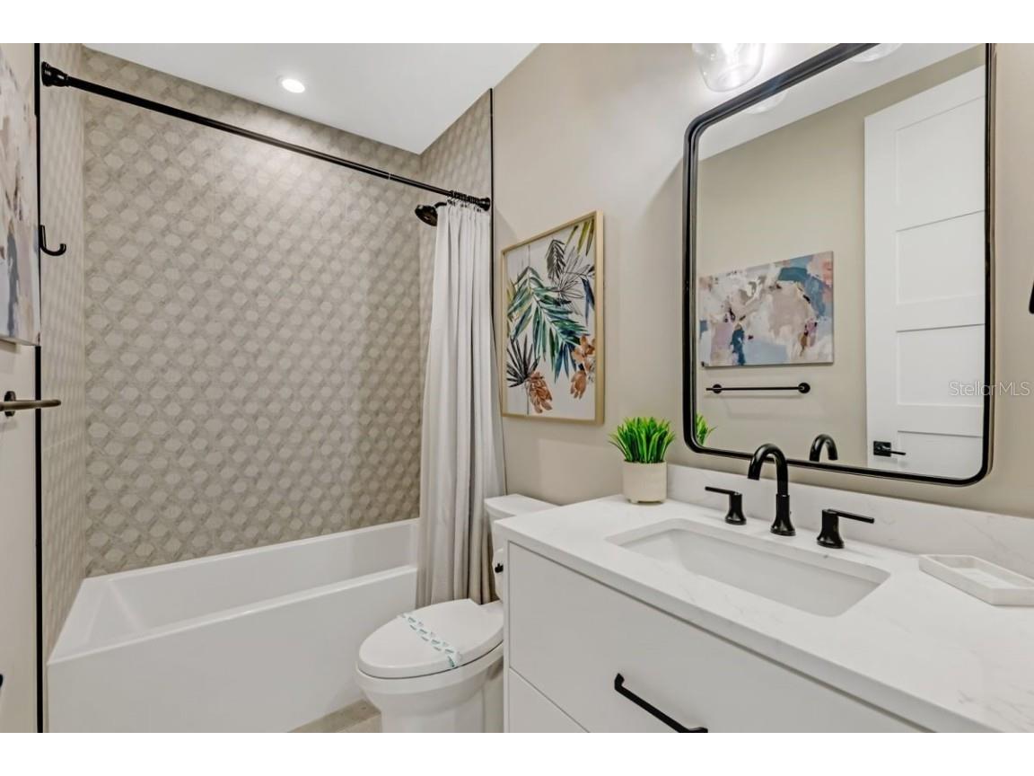 234 Grant Drive Sarasota FL 34236 A4668250 image23