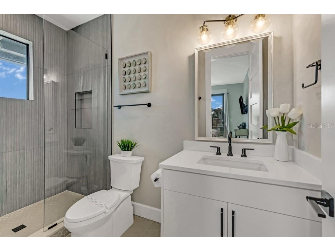 234 Grant Drive Sarasota FL 34236 A4668250 image26