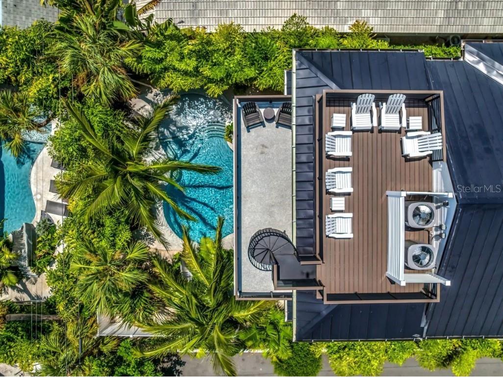 234 Grant Drive Sarasota FL 34236 A4668250 image3