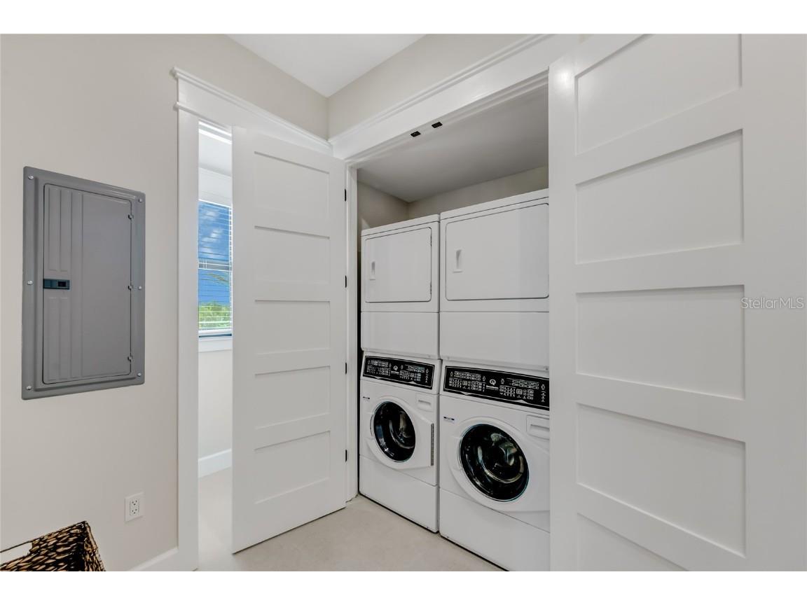 234 Grant Drive Sarasota FL 34236 A4668250 image34