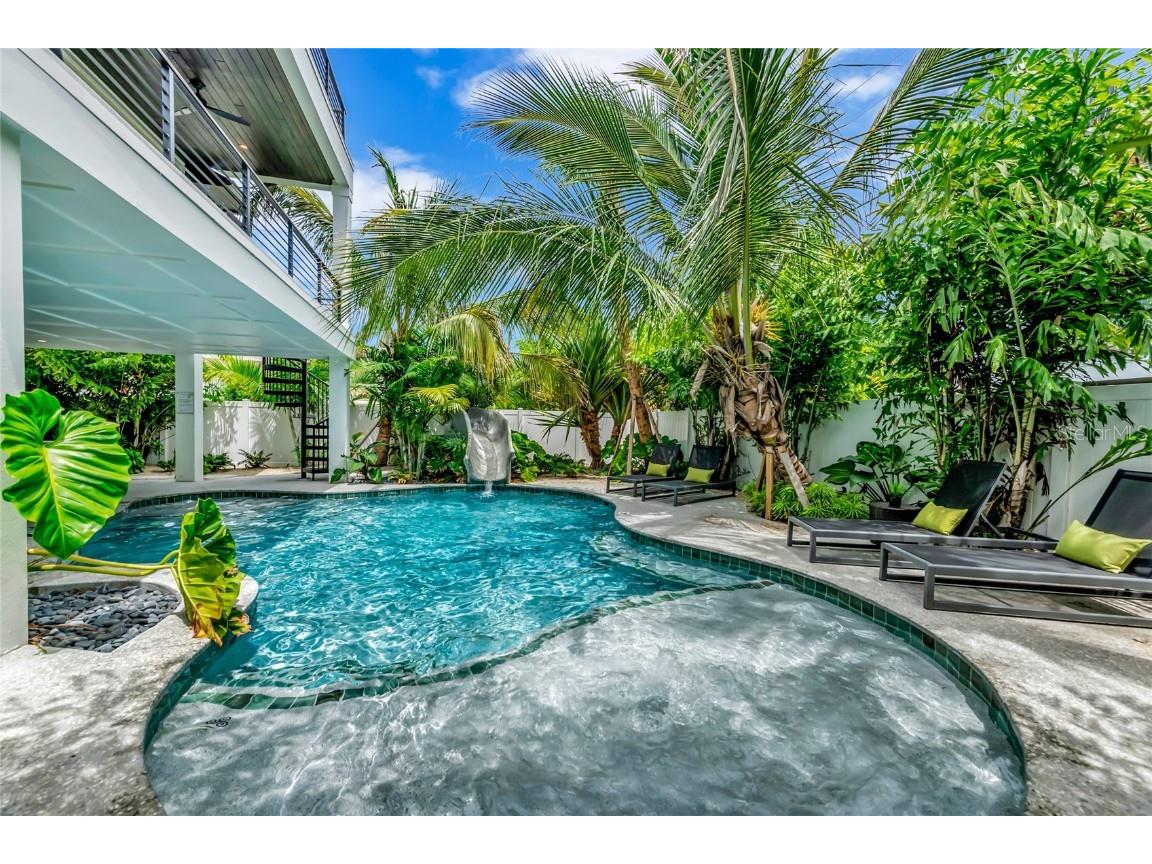 234 Grant Drive Sarasota FL 34236 A4668250 image36