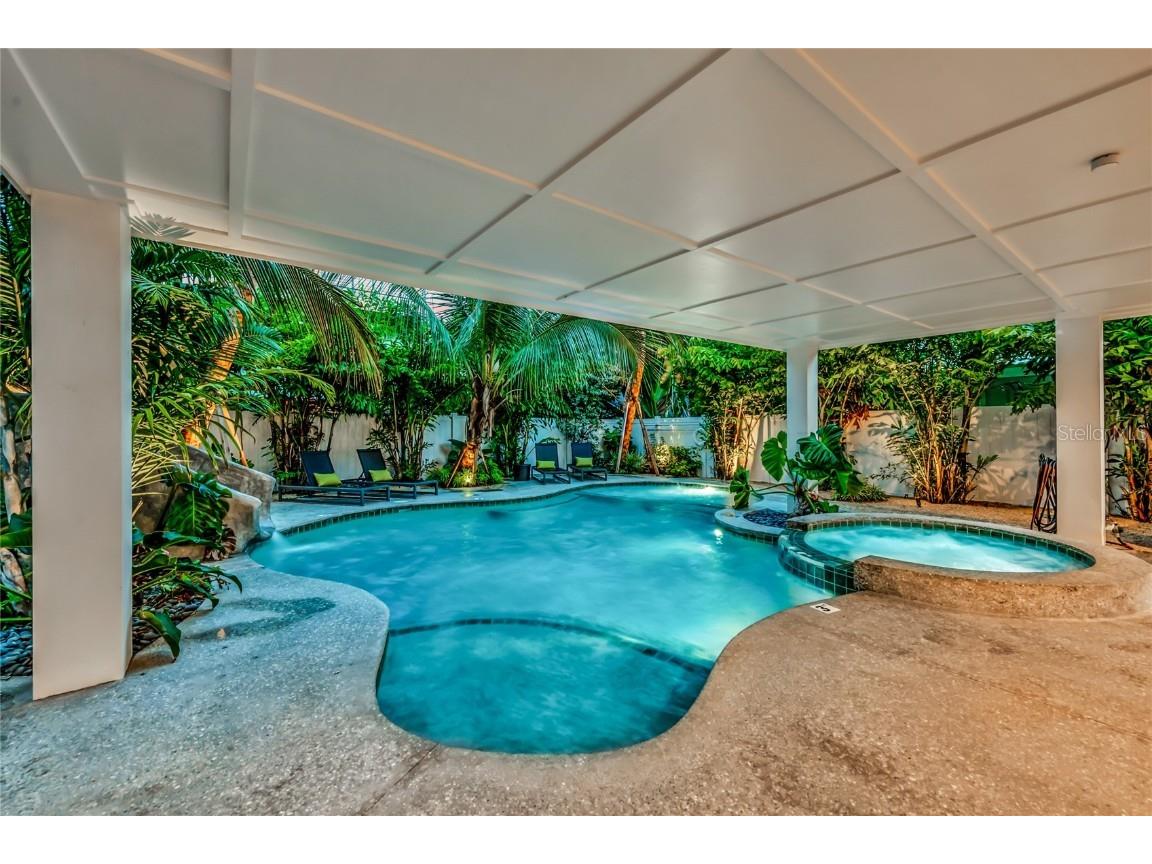 234 Grant Drive Sarasota FL 34236 A4668250 image43