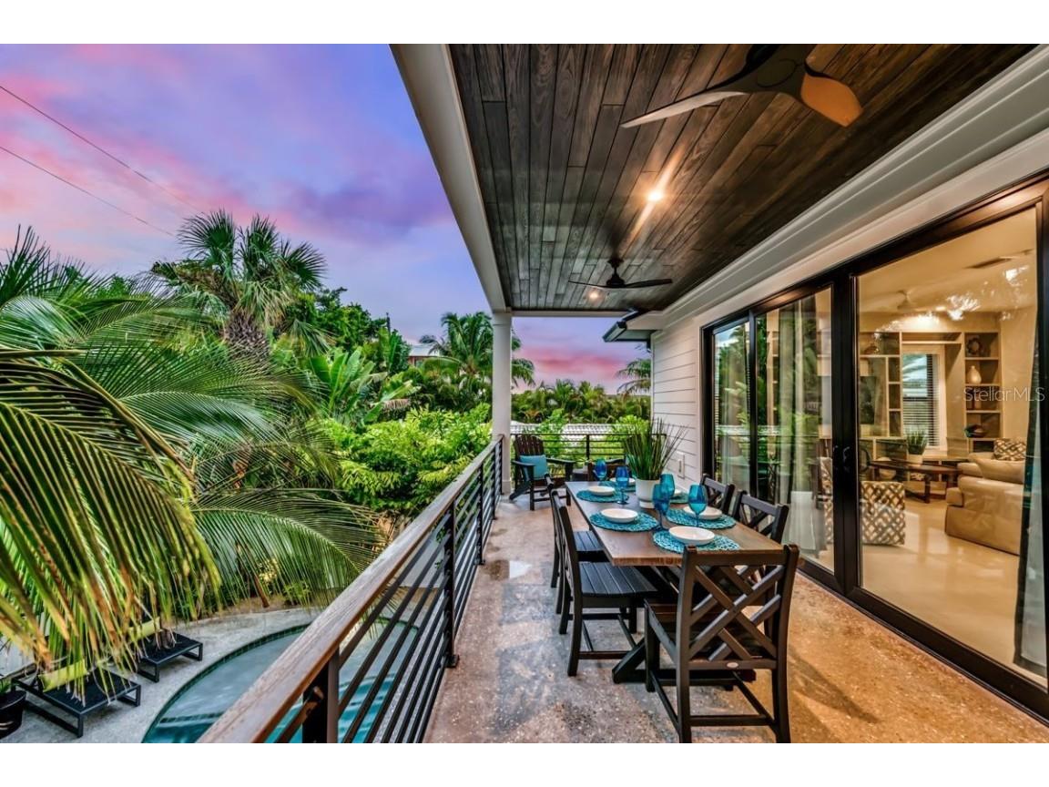 234 Grant Drive Sarasota FL 34236 A4668250 image8