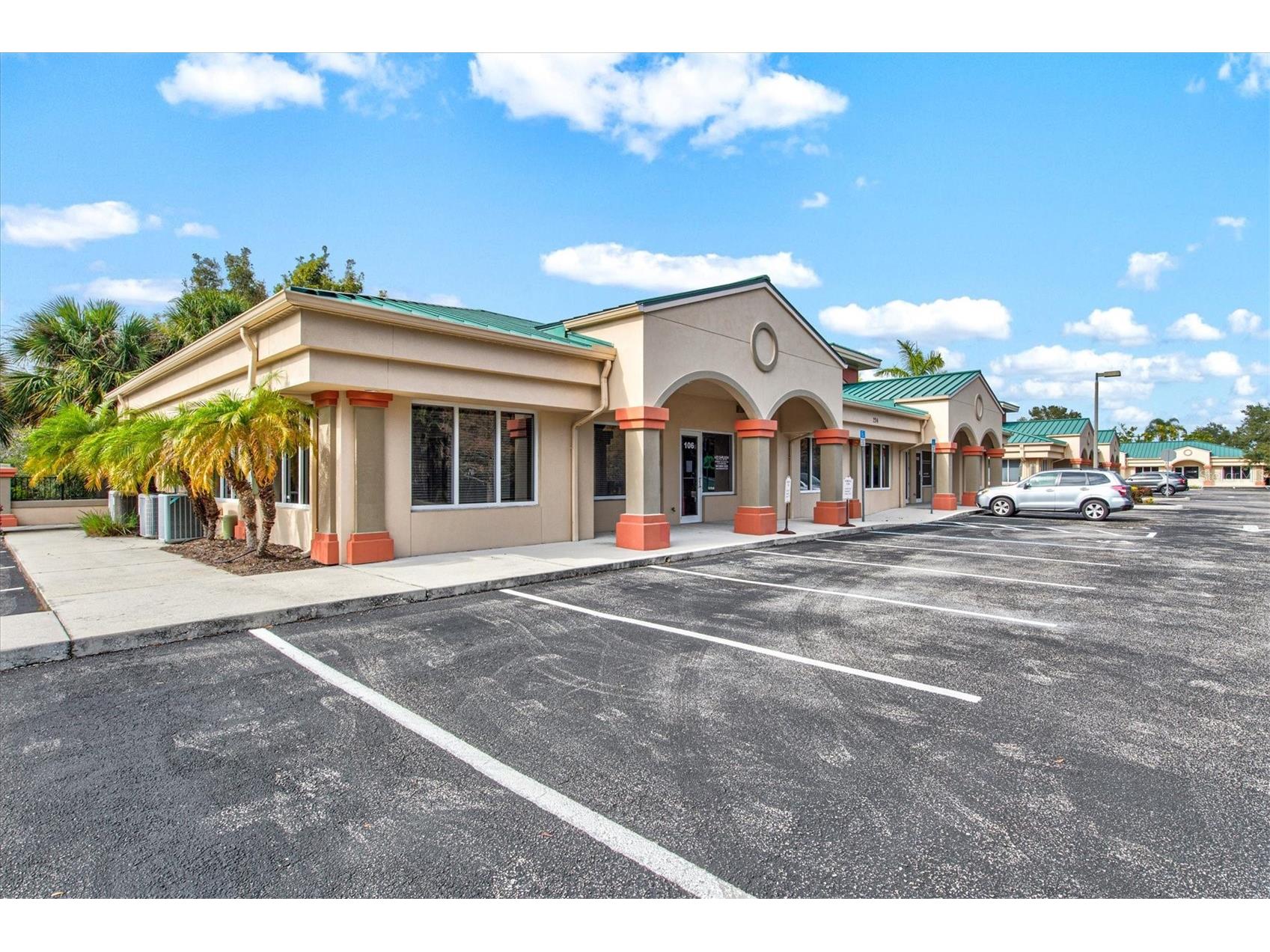 234 N Rhodes Avenue #105 Sarasota FL 34237 A4691309 image1