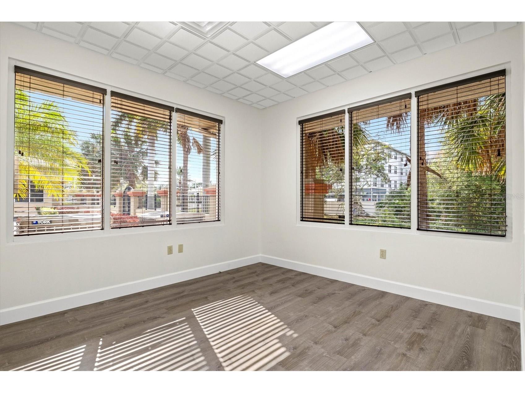 234 N Rhodes Avenue #105 Sarasota FL 34237 A4691309 image7