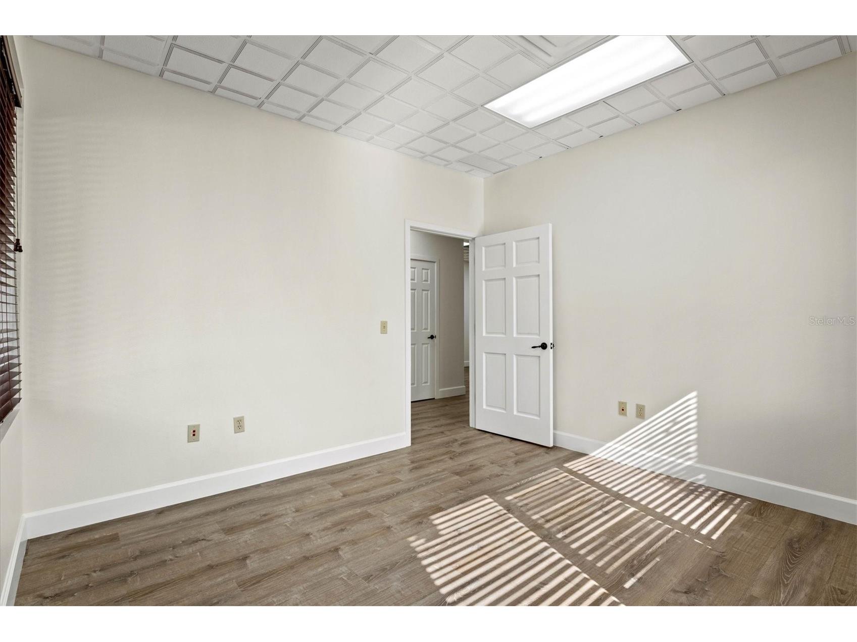 234 N Rhodes Avenue #105 Sarasota FL 34237 A4691309 image9
