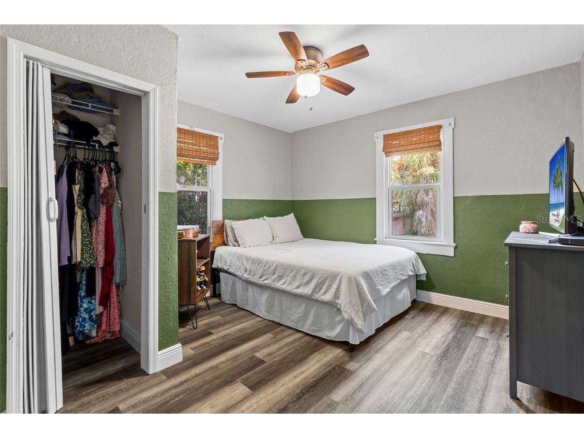 2340 10th Street S Saint Petersburg FL 33705 TB8447486 image22