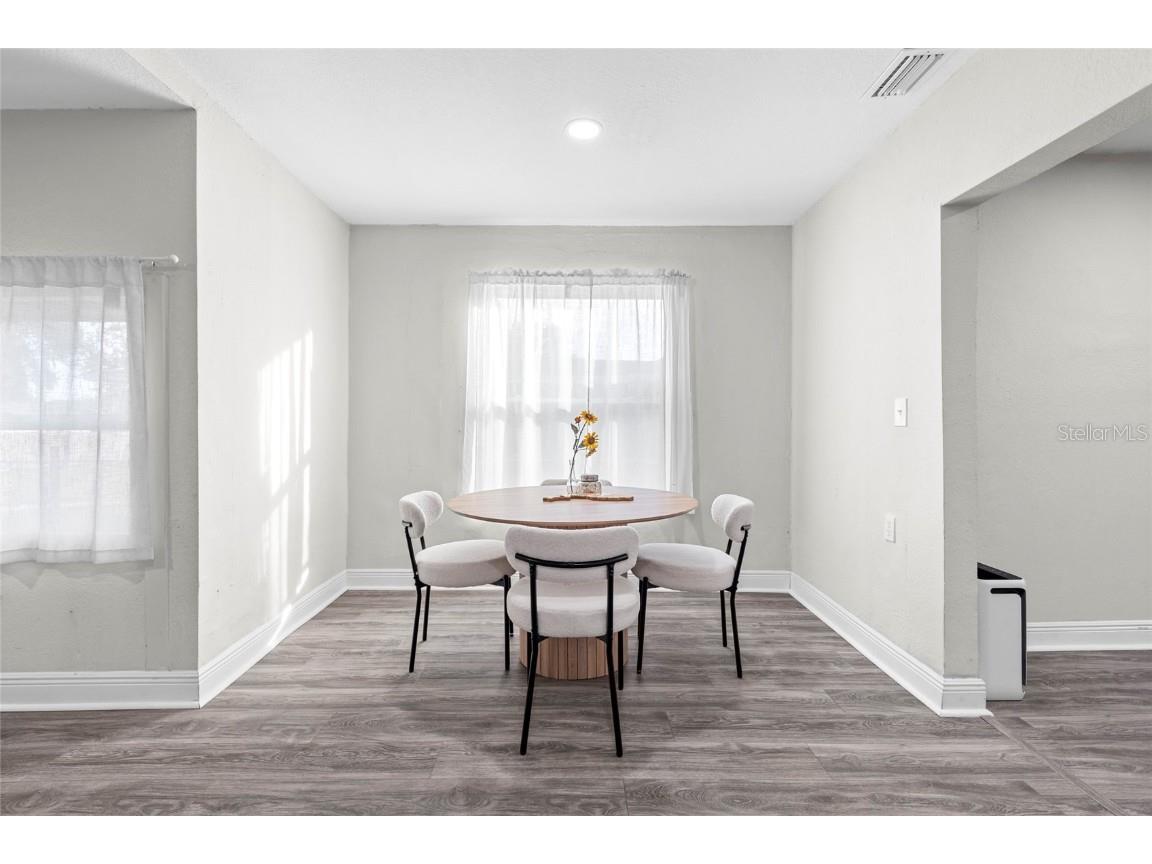 2340 10th Street S Saint Petersburg FL 33705 TB8447486 image9