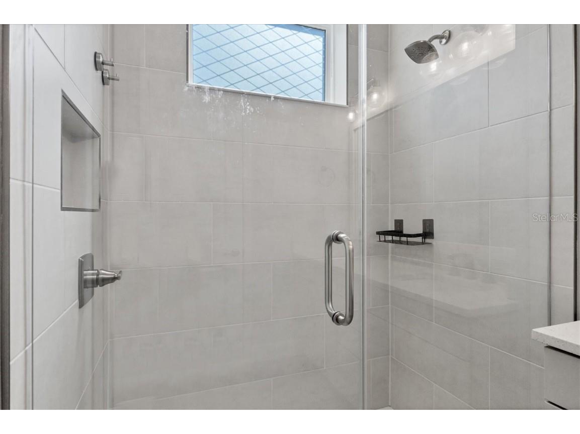 2340 Lindstrom Street Sarasota FL 34237 A4675836 image19