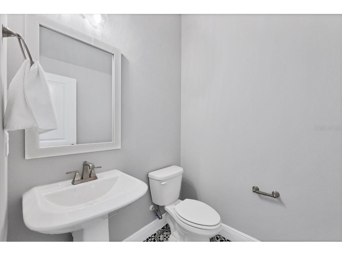 2340 Lindstrom Street Sarasota FL 34237 A4675836 image34