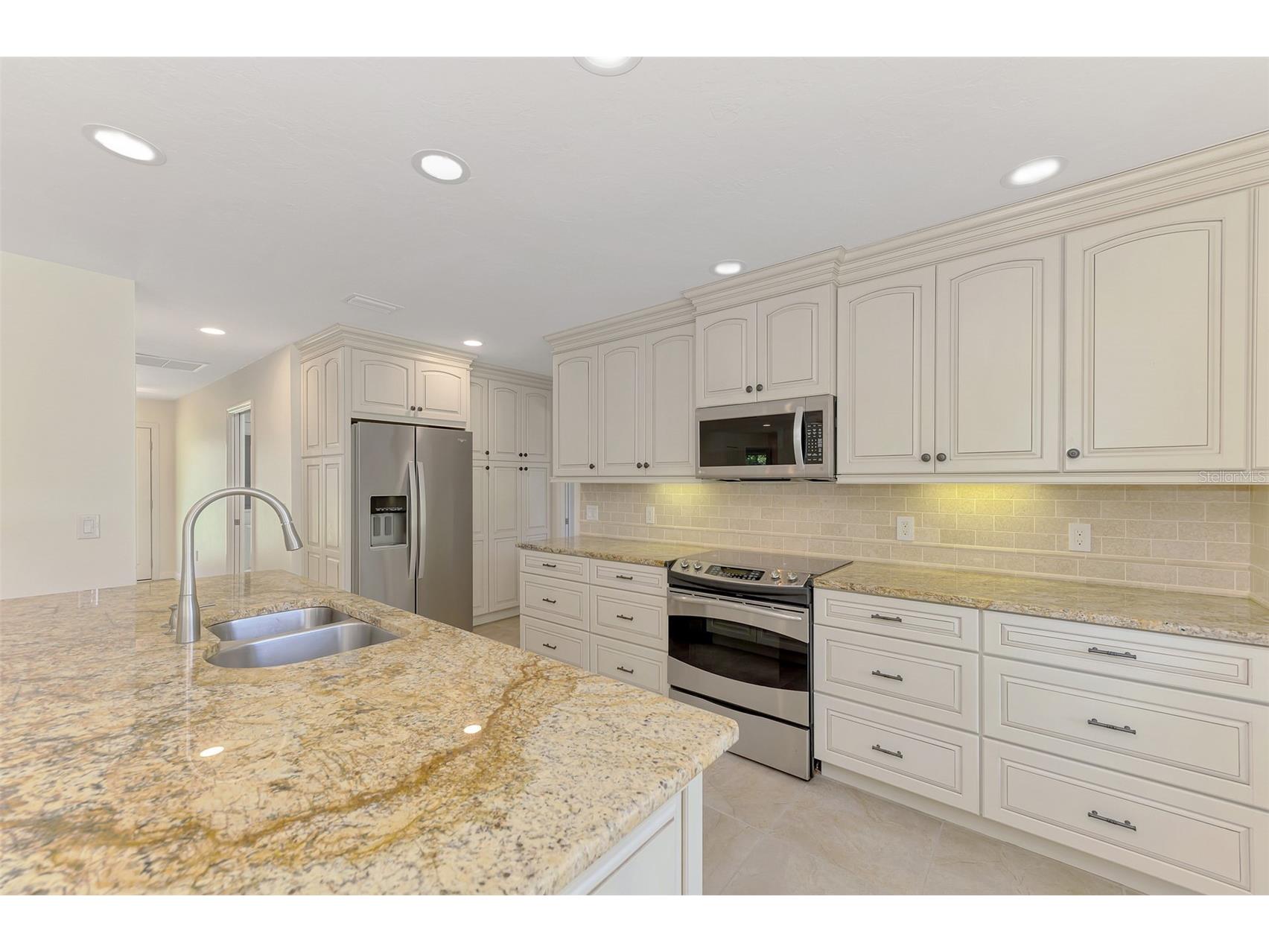2340 Palmetto Street Nokomis FL 34275 A4694866 image22
