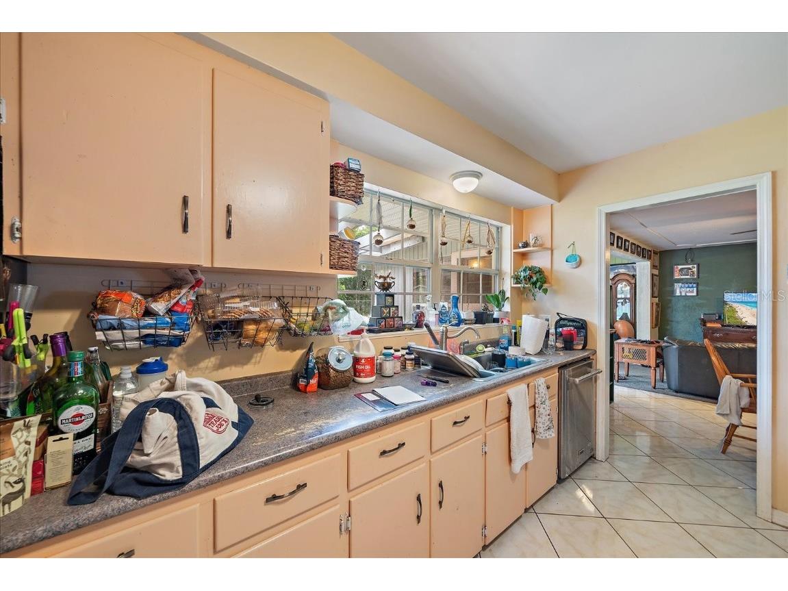 2340 Valencia Drive Sarasota FL 34239 A4665584 image12