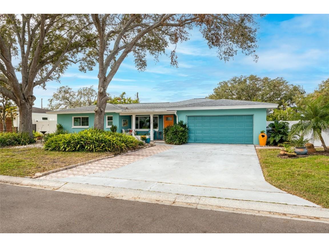 2340 Watrous Dr Dunedin FL 34698 TB8318552 image1