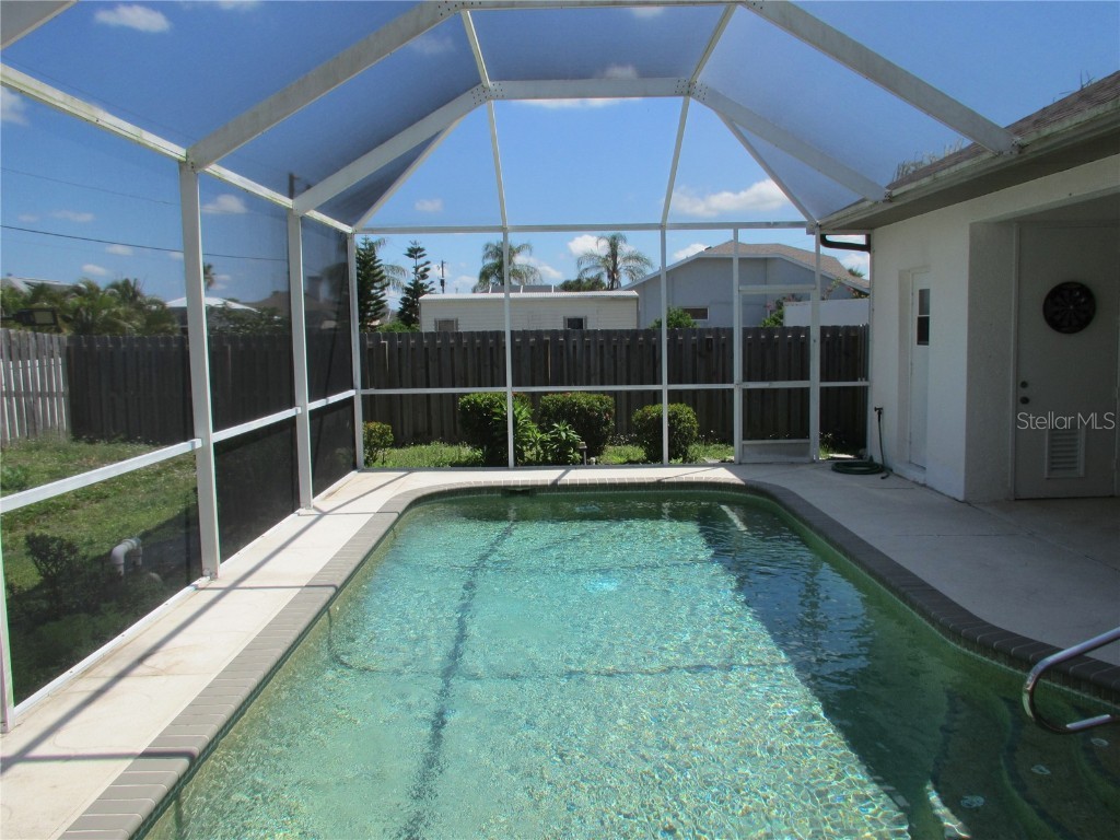 23404 Peachland Boulevard Port Charlotte FL 33954 C7506318 image2