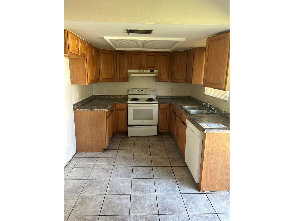 2341 Bayswater Court Orlando FL 32837 O6371931 image4
