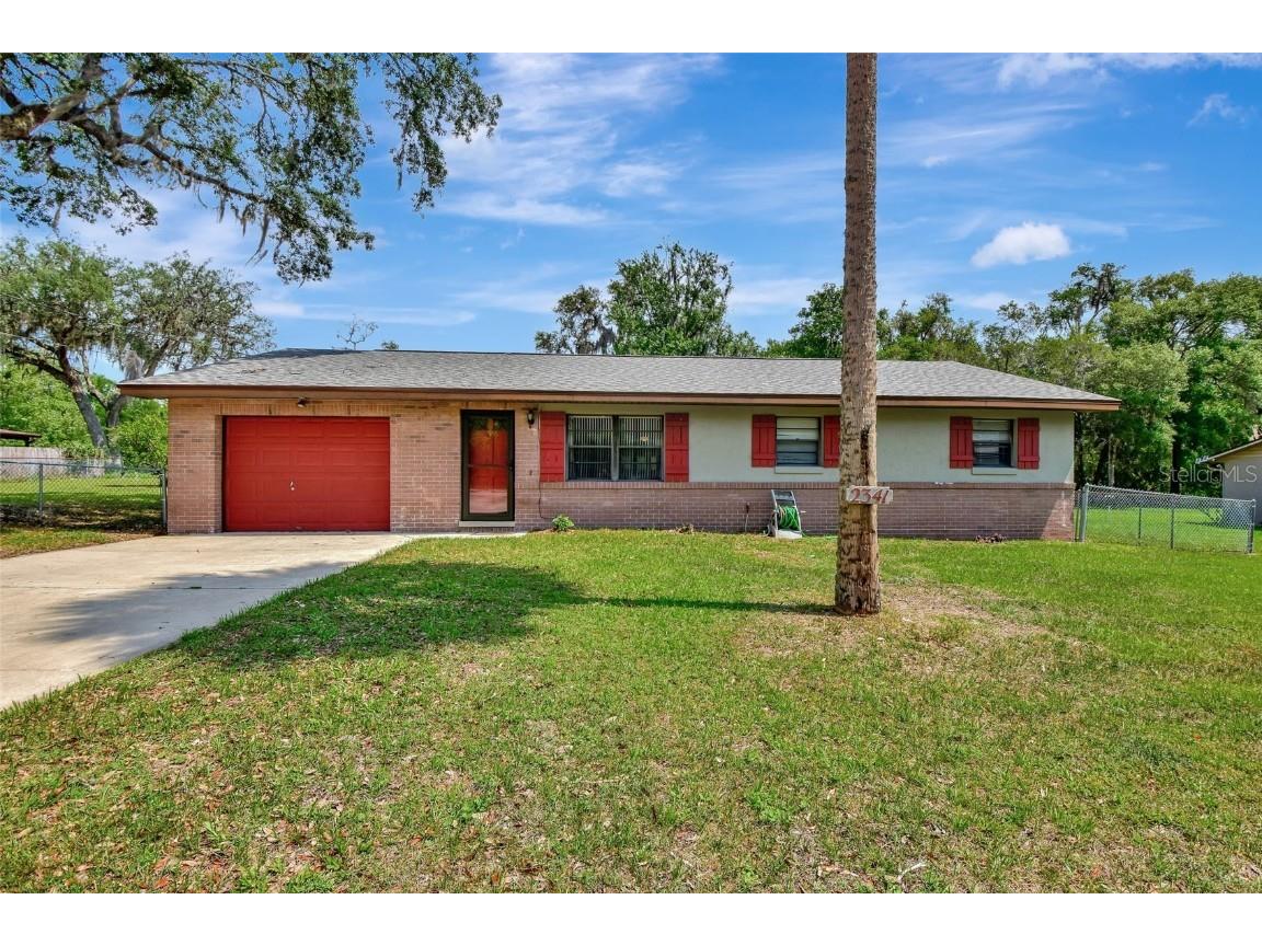 2341 Chapel Hill Drive Deland FL 32720 V4929954 image1