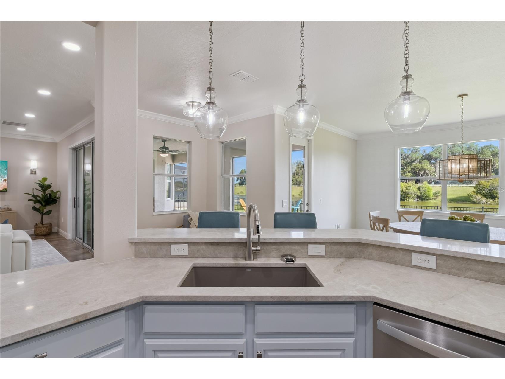 2341 Eagle Talon Court Kissimmee FL 34746 - LAKE TOHOPEKALIGA O6411064 image13