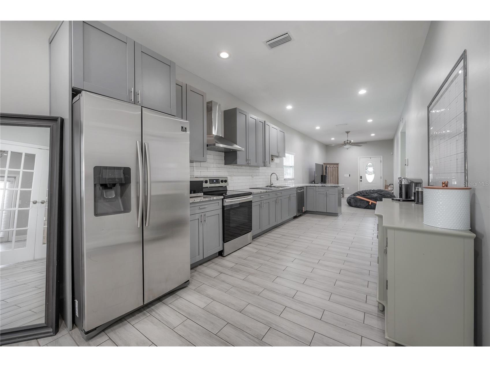 2341 W Chestnut Street Tampa FL 33607 TB8479880 image13