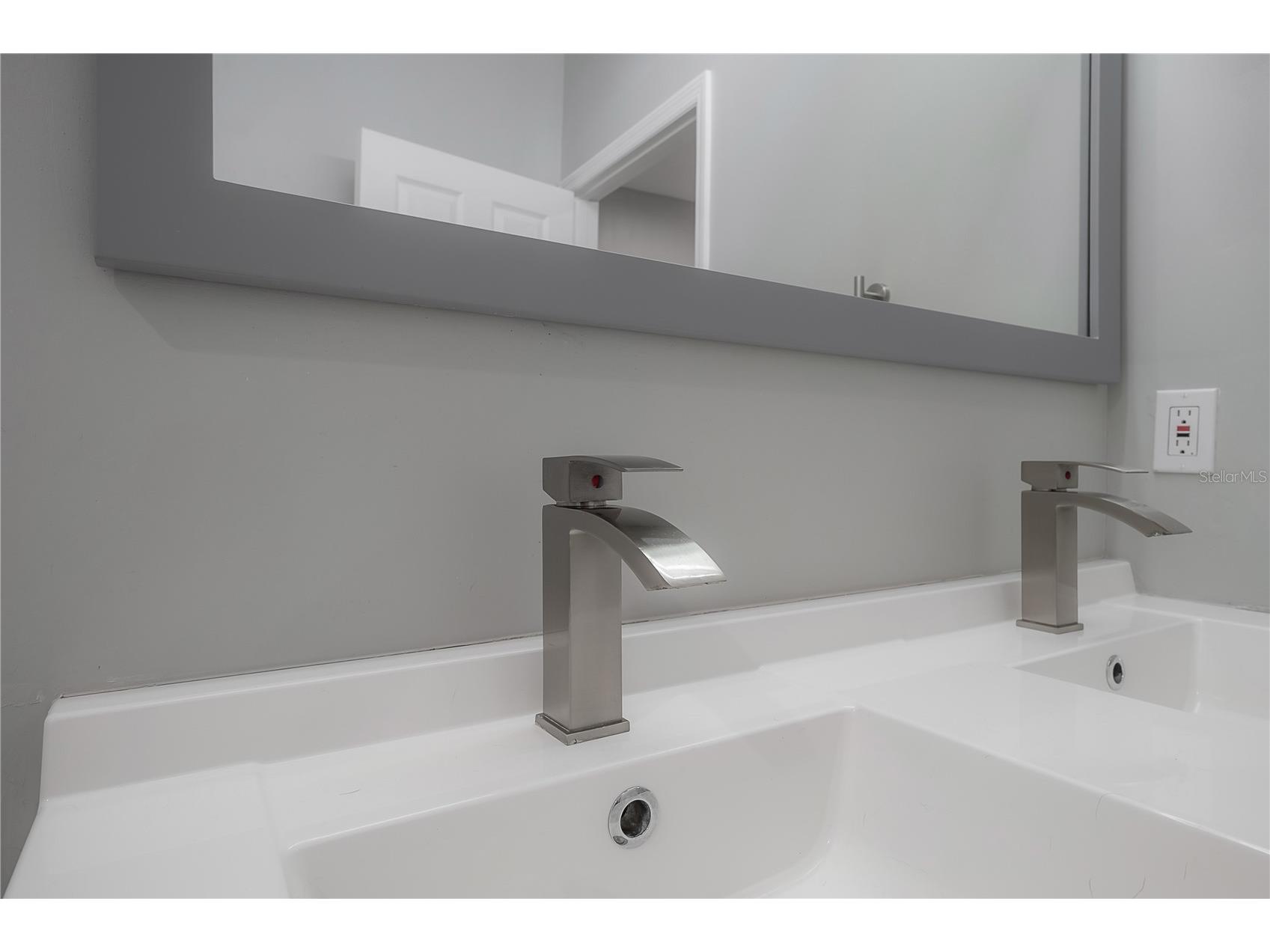 2341 W Chestnut Street Tampa FL 33607 TB8479880 image20