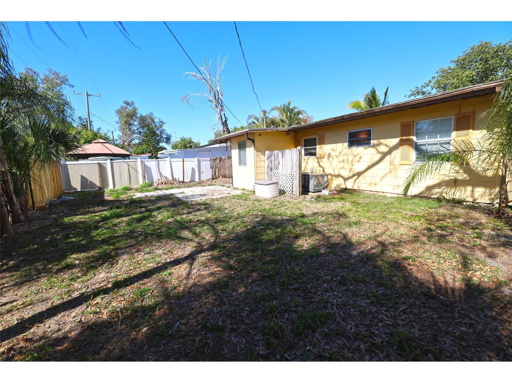 2342 Margaret Street Sarasota FL 34237 A4680575 image4