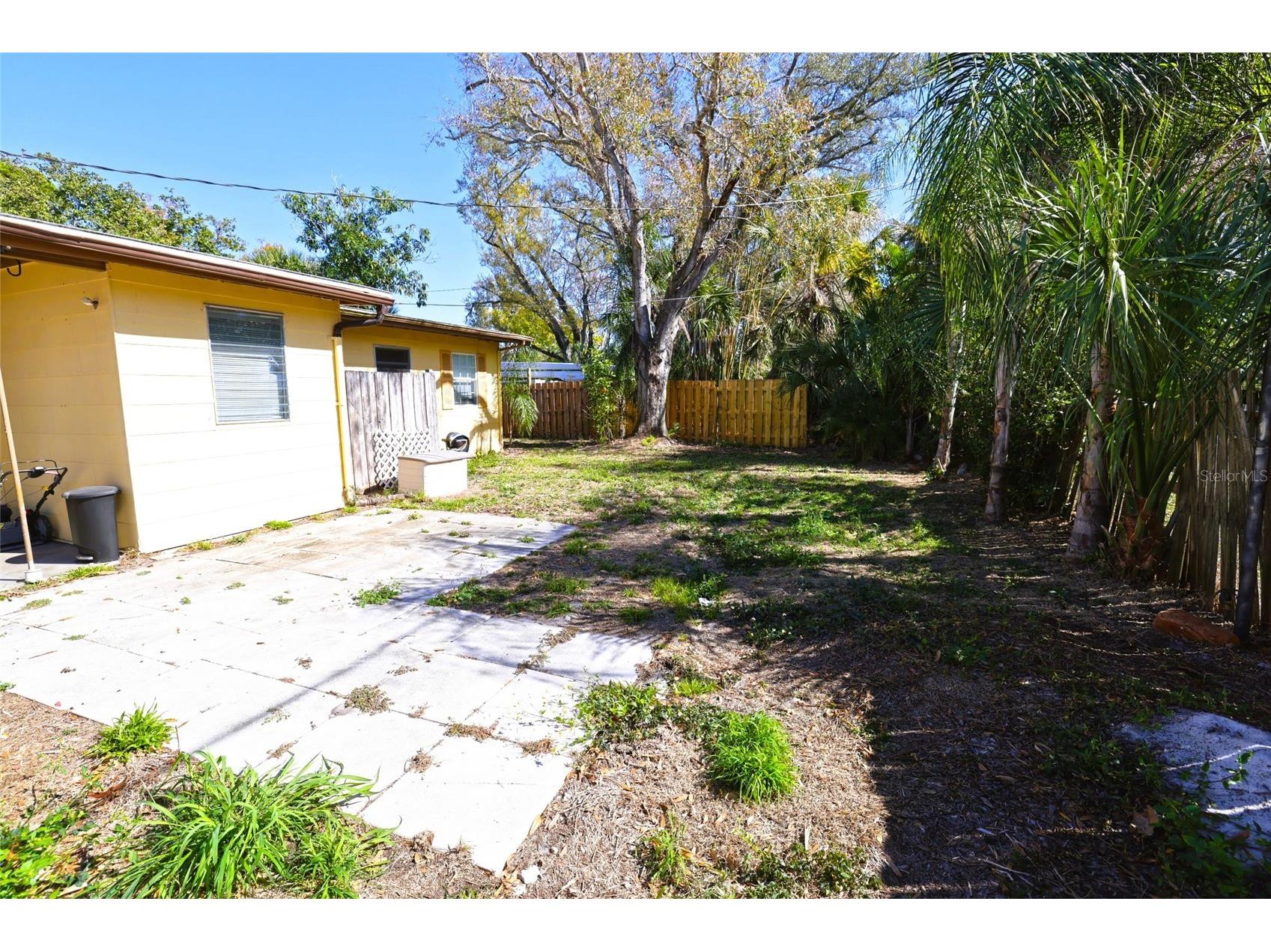 2342 Margaret Street Sarasota FL 34237 A4680575 image5
