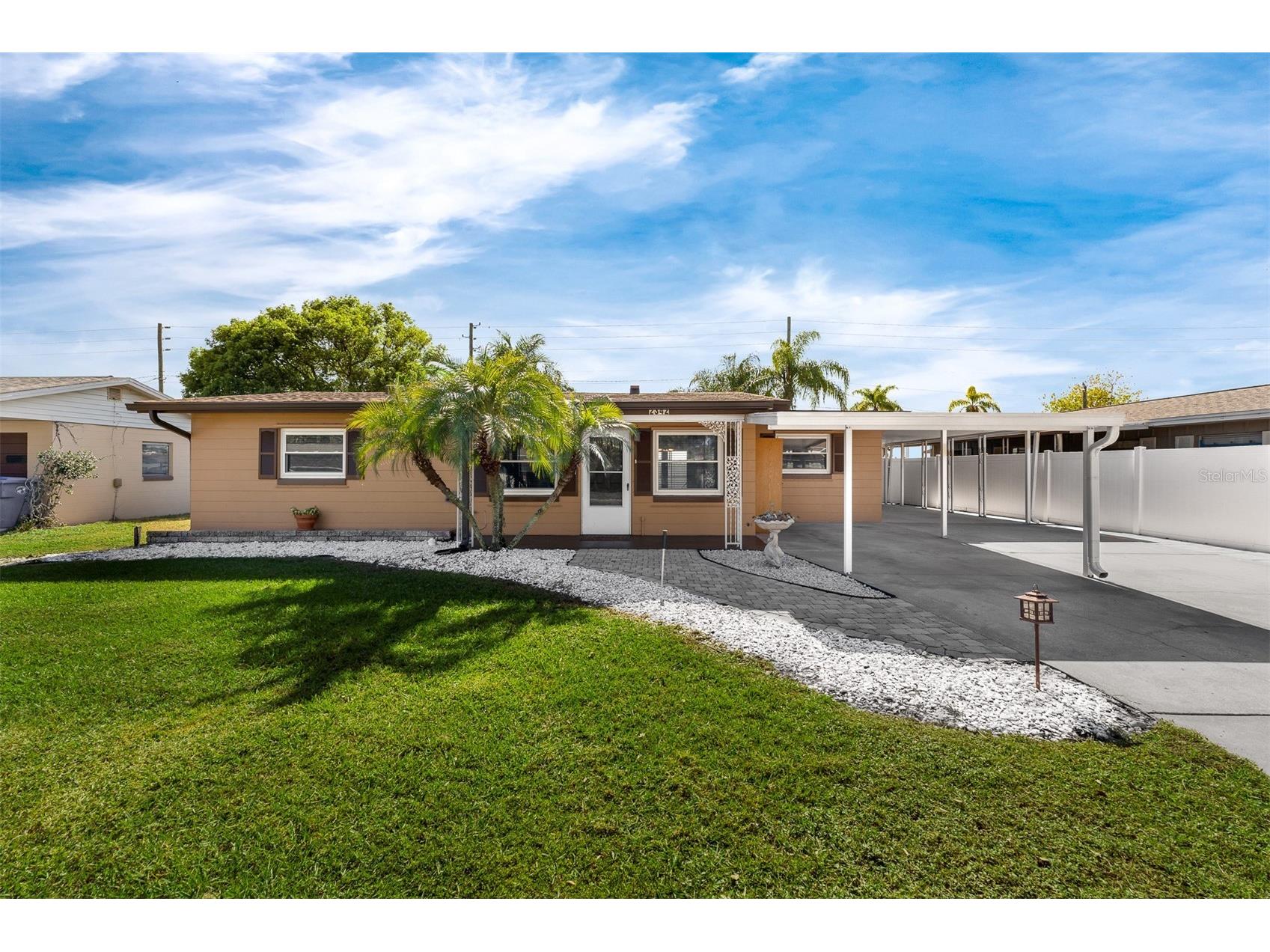 2342 Virginia Drive Kissimmee FL 34741 O6362020 image1