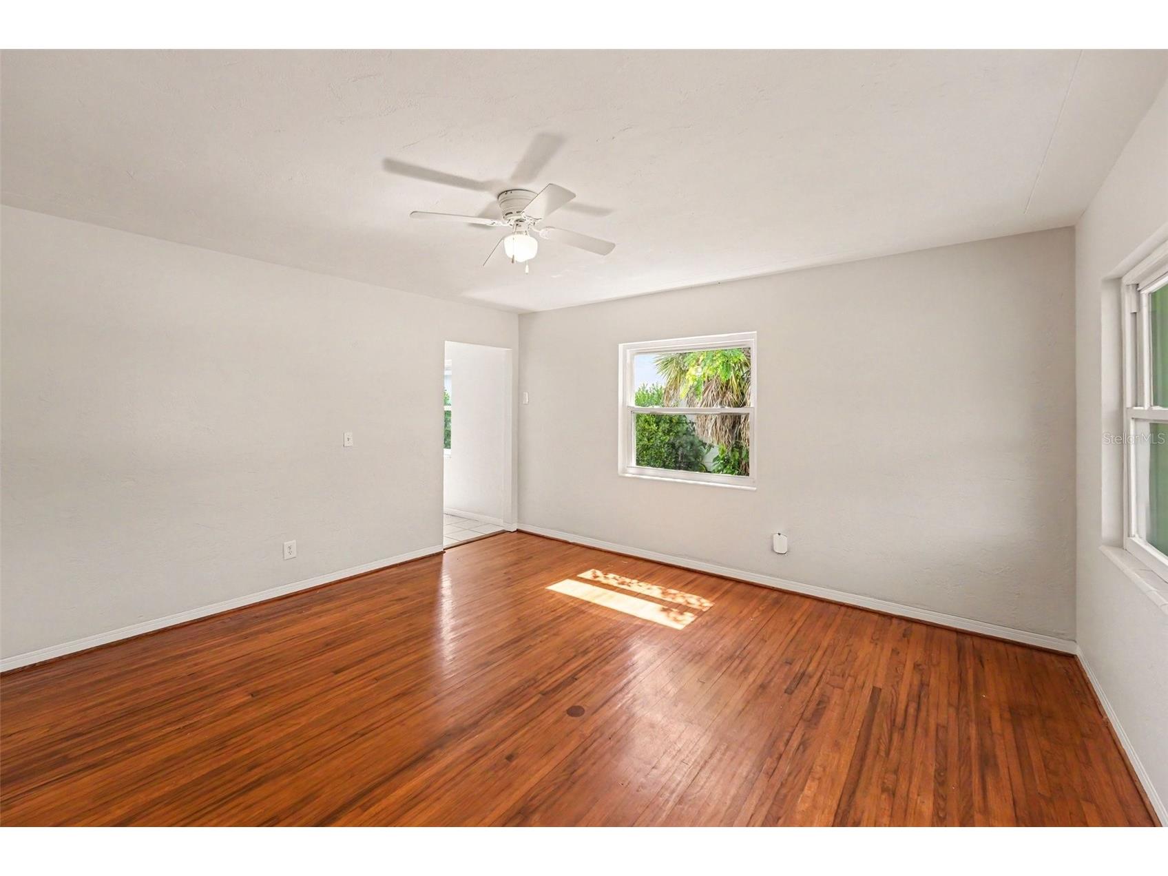 2343 36th Avenue N Saint Petersburg FL 33713 A4698979 image6