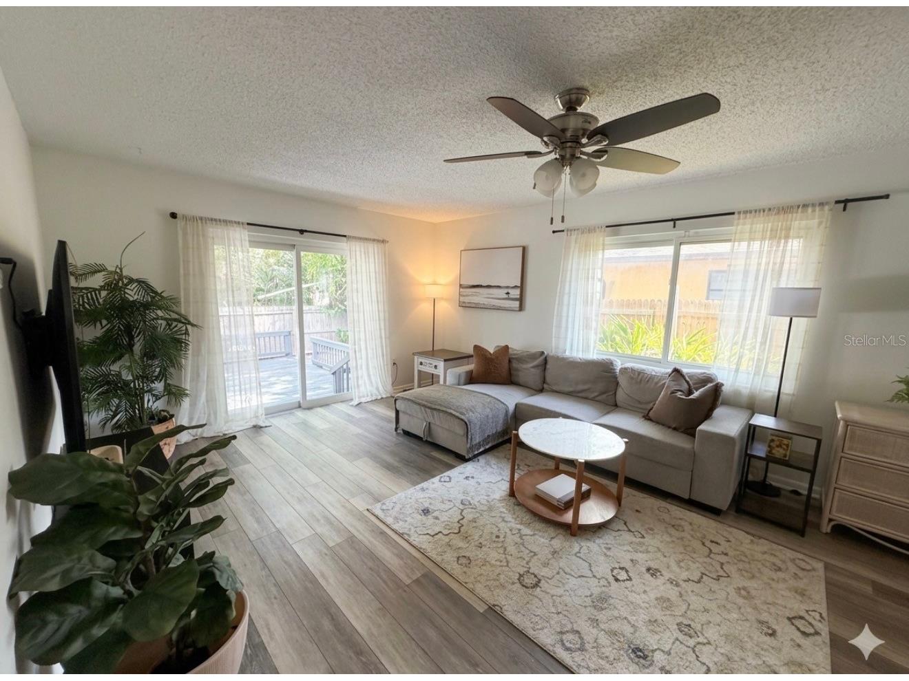 2343 Eugene Street Sarasota FL 34231 A4686269 image10
