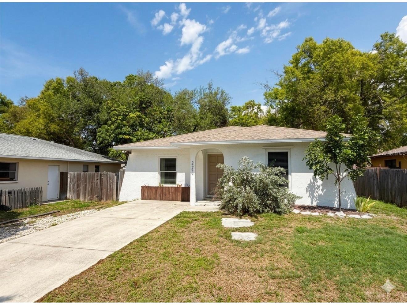 2343 Eugene Street Sarasota FL 34231 A4686269 image2