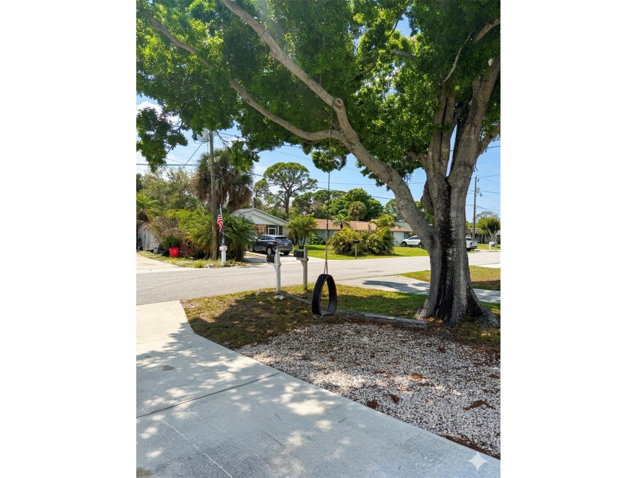 2343 Eugene Street Sarasota FL 34231 A4686269 image3