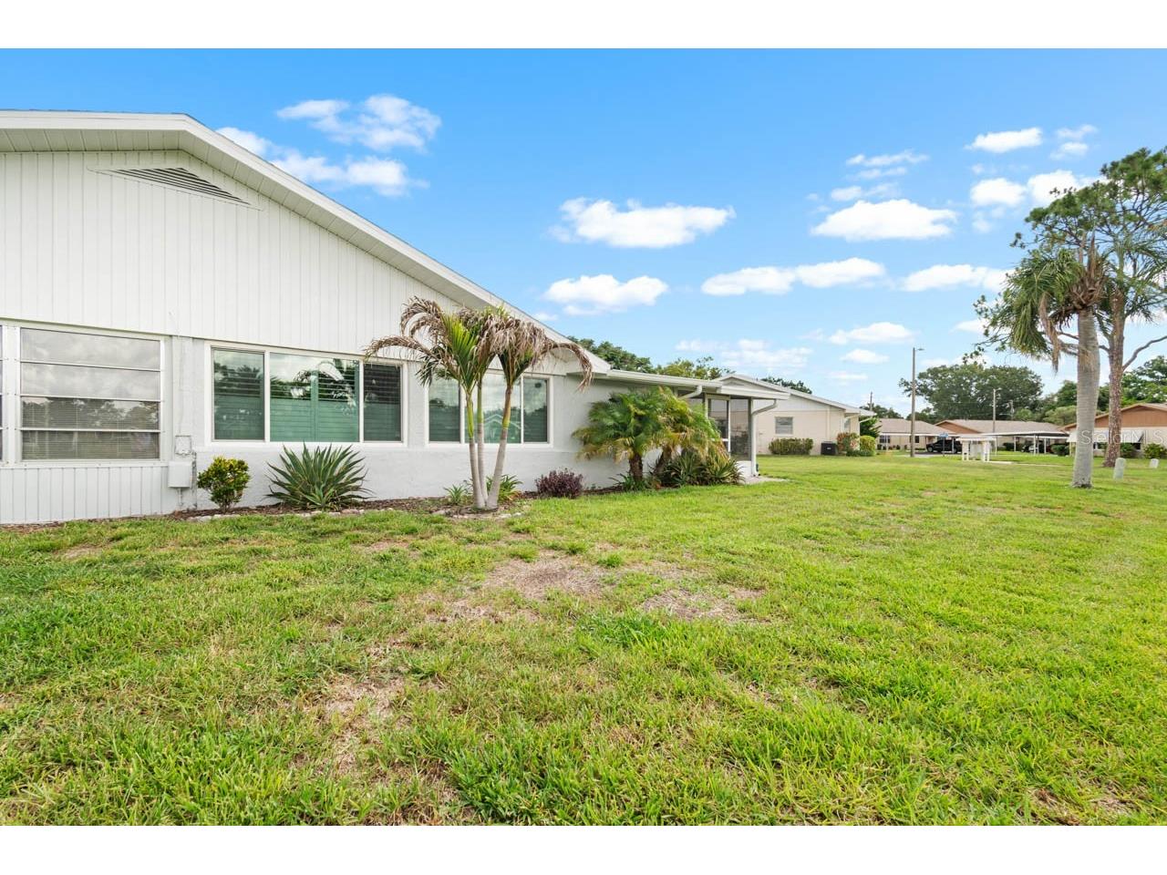 2343 Glenmore Circle Sun City Center FL 33573 TB8517695 image45