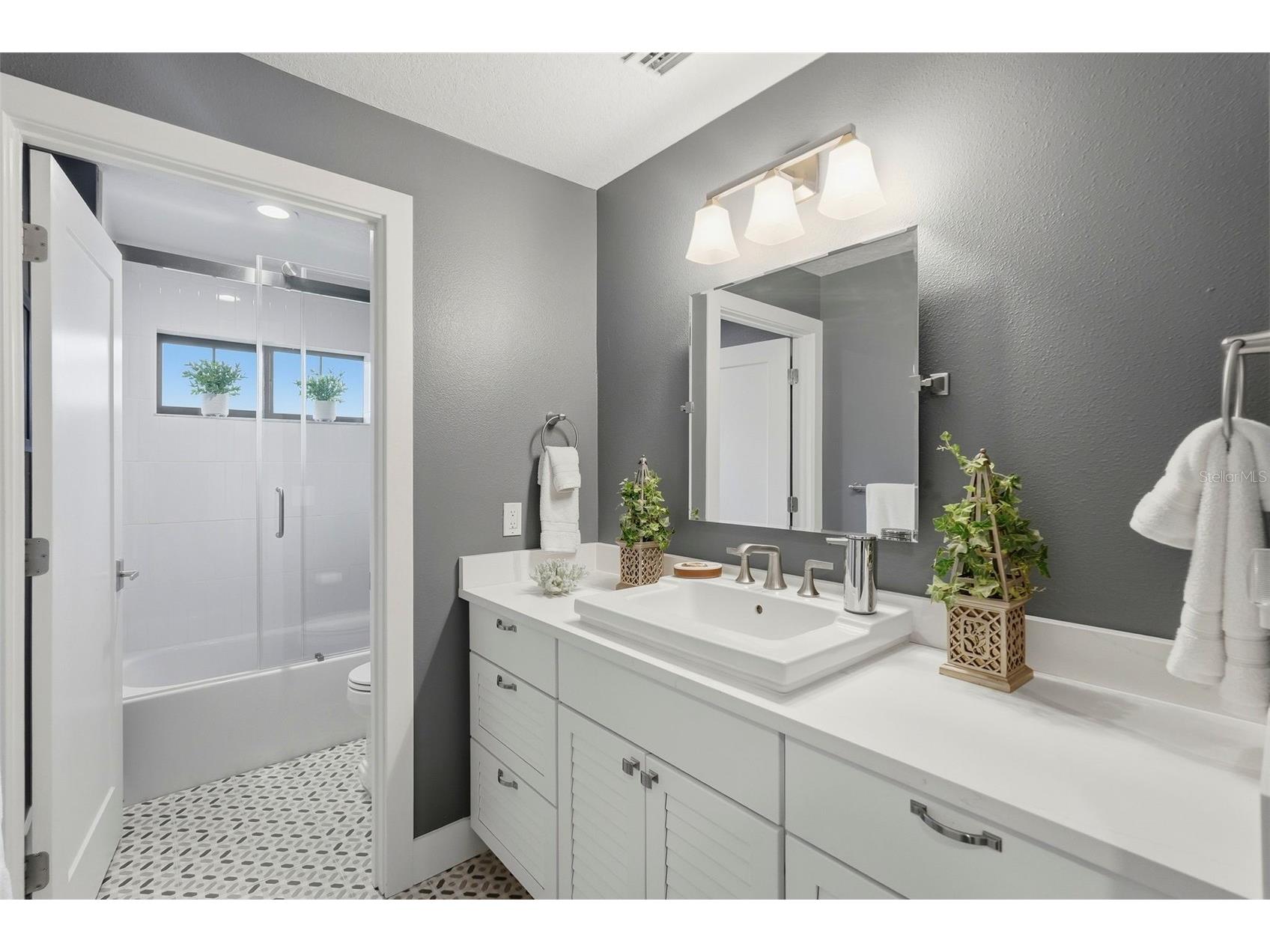 2344 2nd Avenue N Saint Petersburg FL 33713 TB8511229 image35