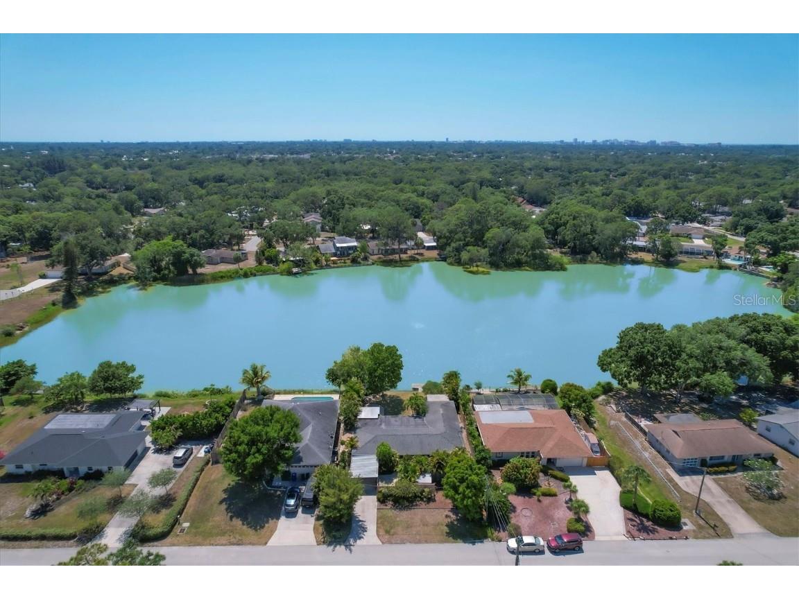 2344 Cambridge Drive Sarasota FL 34232 - LAKE MYSTIC A4611511 image1