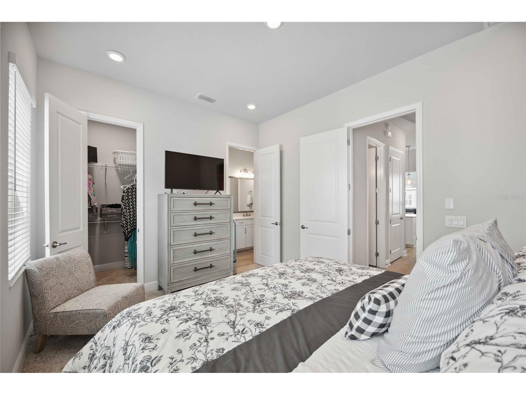 2344 Lindstrom Street Sarasota FL 34237 A4673245 image32