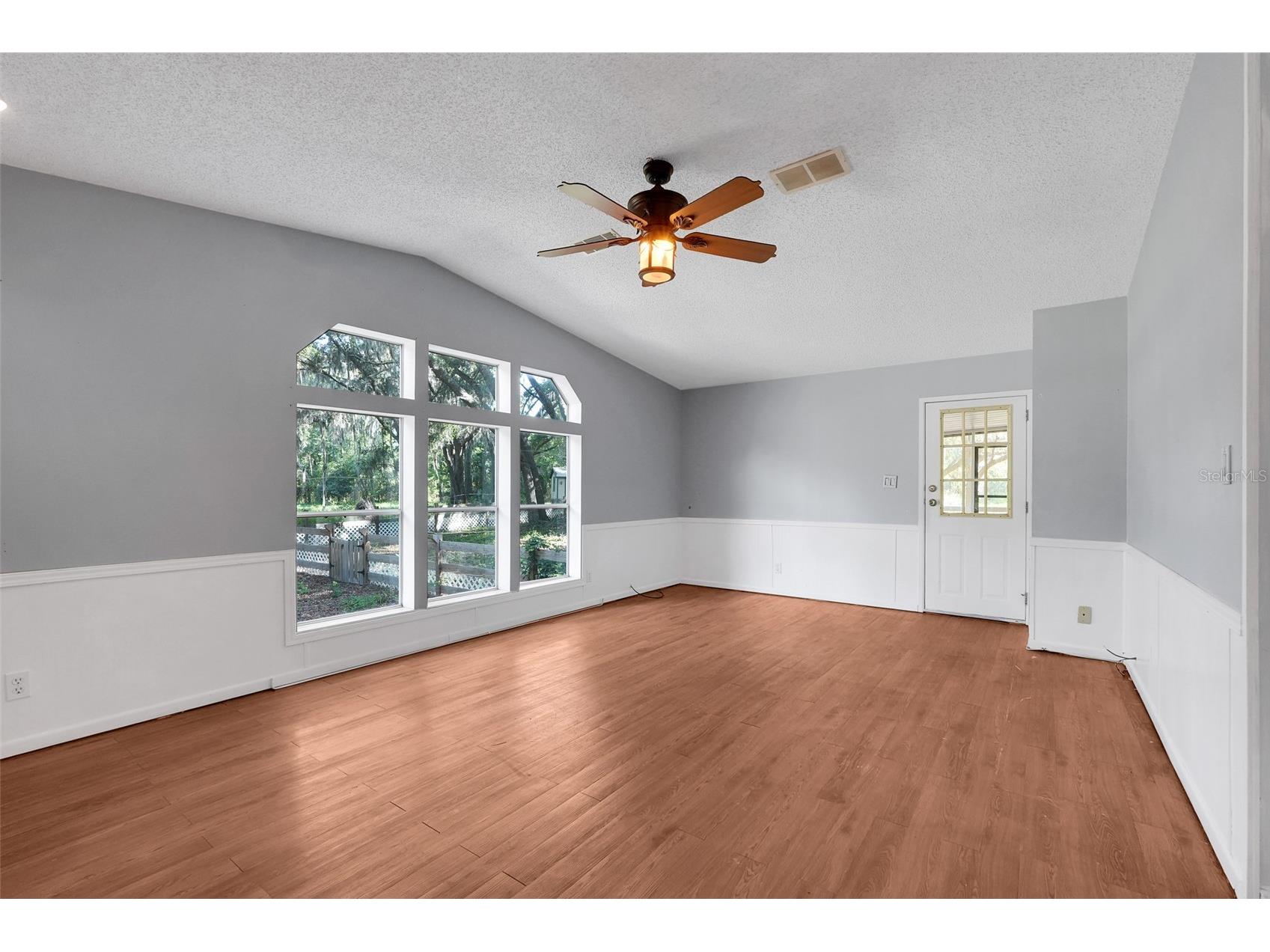 23449 Thomas Allen Road Howey In The Hills FL 34737 - LAKE GUAVE G5113157 image20
