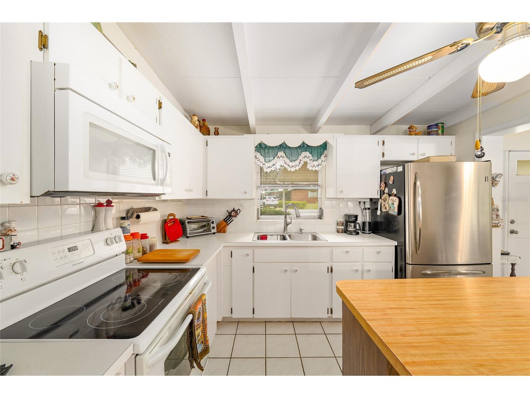 2345 Cr 453 Lake Panasoffkee FL 33538 OM726925 image17
