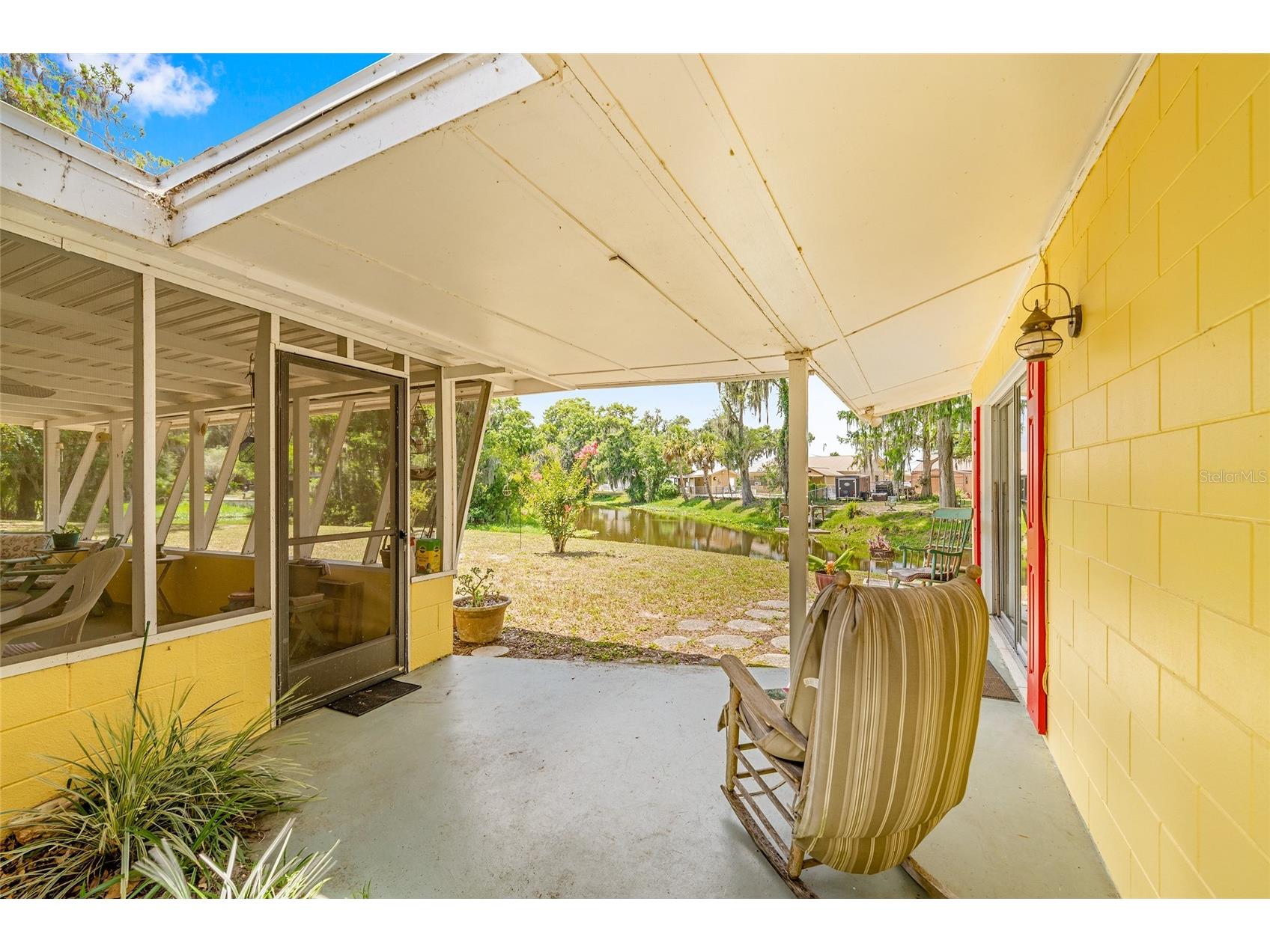 2345 Cr 453 Lake Panasoffkee FL 33538 OM726925 image39
