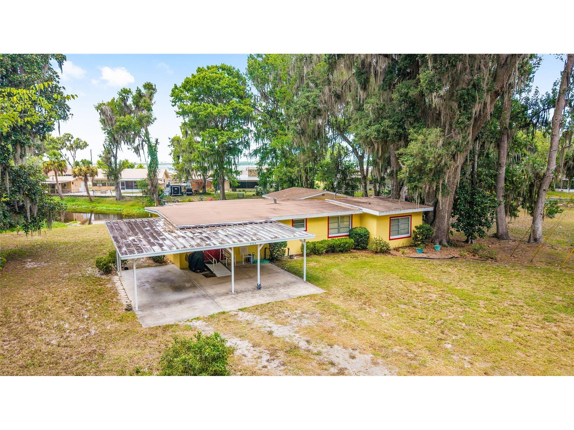2345 Cr 453 Lake Panasoffkee FL 33538 OM726925 image54